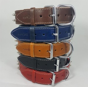 Savelli-Pet Halsband feinstes Echtleder mit Nieten ca.39,5cm - 48,5cm für Hunde