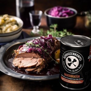 SCHNAUZENKUMPEL Nassfutter SAUERBRATEN mit magerem Pferdefleisch für Hunde